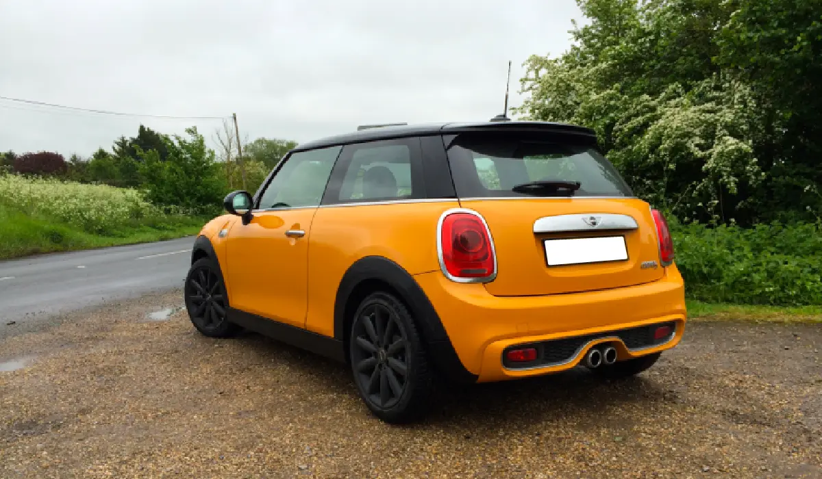 MINICooper S 3D - Best Hatchback Car Rentals - Best Hatchback Preowned Car - Exclusive Concierge Club.webp